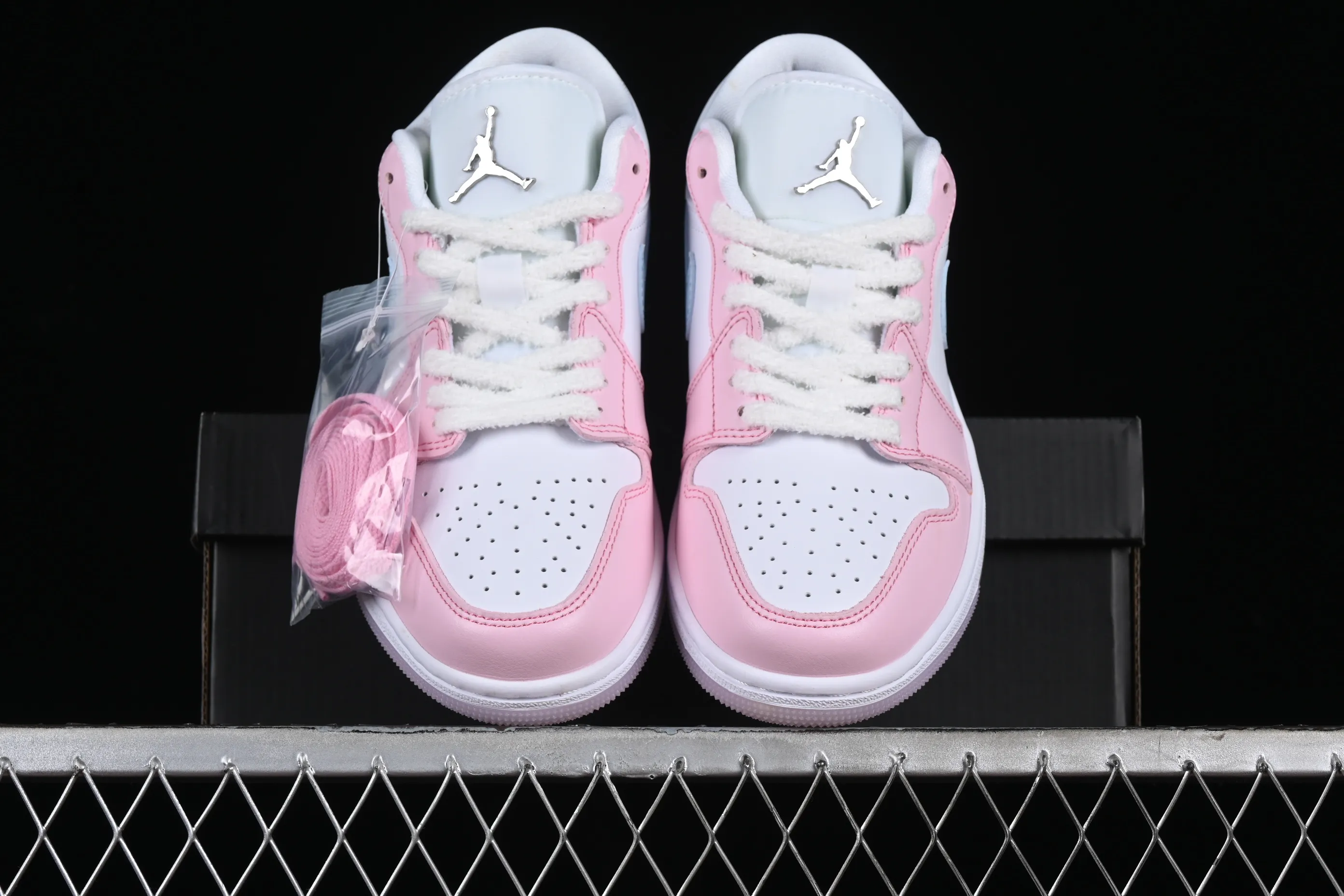 All categories Air Jordan Jordan series basketball shoes Air Jordan 1 Low Z version Air Jordan 1 Low "White/Pink Foam/Glacier Blue" AJ1 Joe 1 Valentine's Day low-top cultural casual sneakers HM3706-141